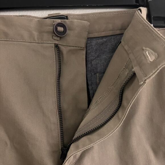 Billabong Dark Khaki Chino Shorts Men's 38 10" inseam Surf Skate Golf Casual - Picture 5 of 13
